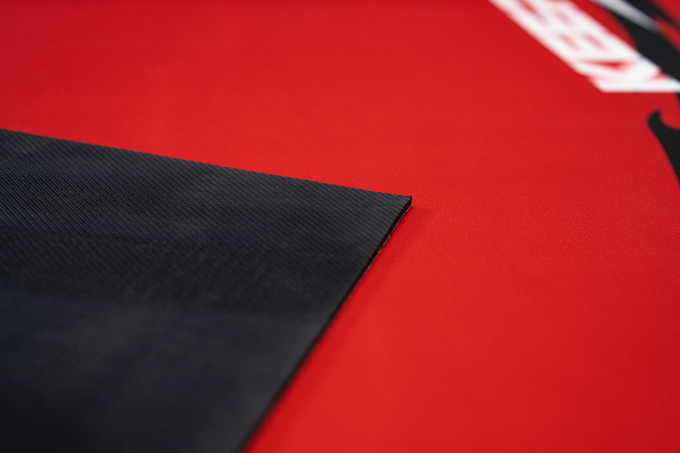 Simagic Logoed Carpet (186*96CM) - DELENordic.com