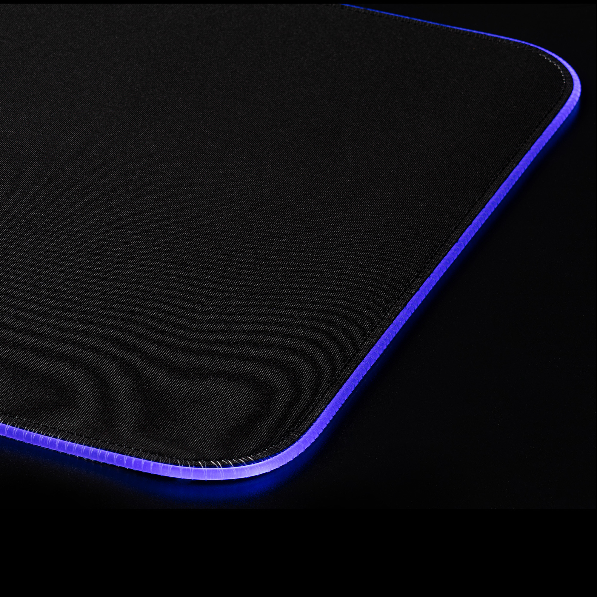 Mad Catz S.U.R.F. RGB Gaming Mouse Pad - DELENordic.com